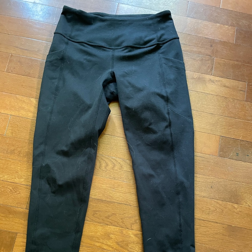 Black Zella cropped leggings XS like new